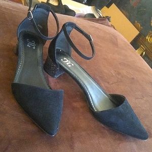 Kitten Heel Dress Shoe